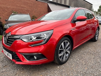 Used Renault Megane 2017 for sale - 75622907: Photo