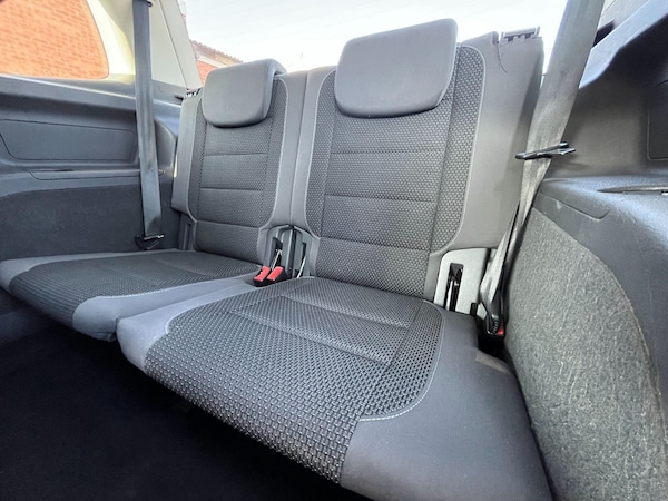 Used Volkswagen Touran 2013 for sale - 74336714: Photo 24