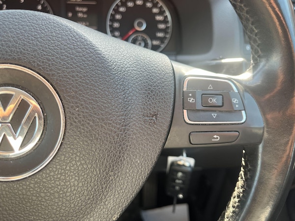 Used Volkswagen Touran 2013 for sale - 74336714: Photo 28