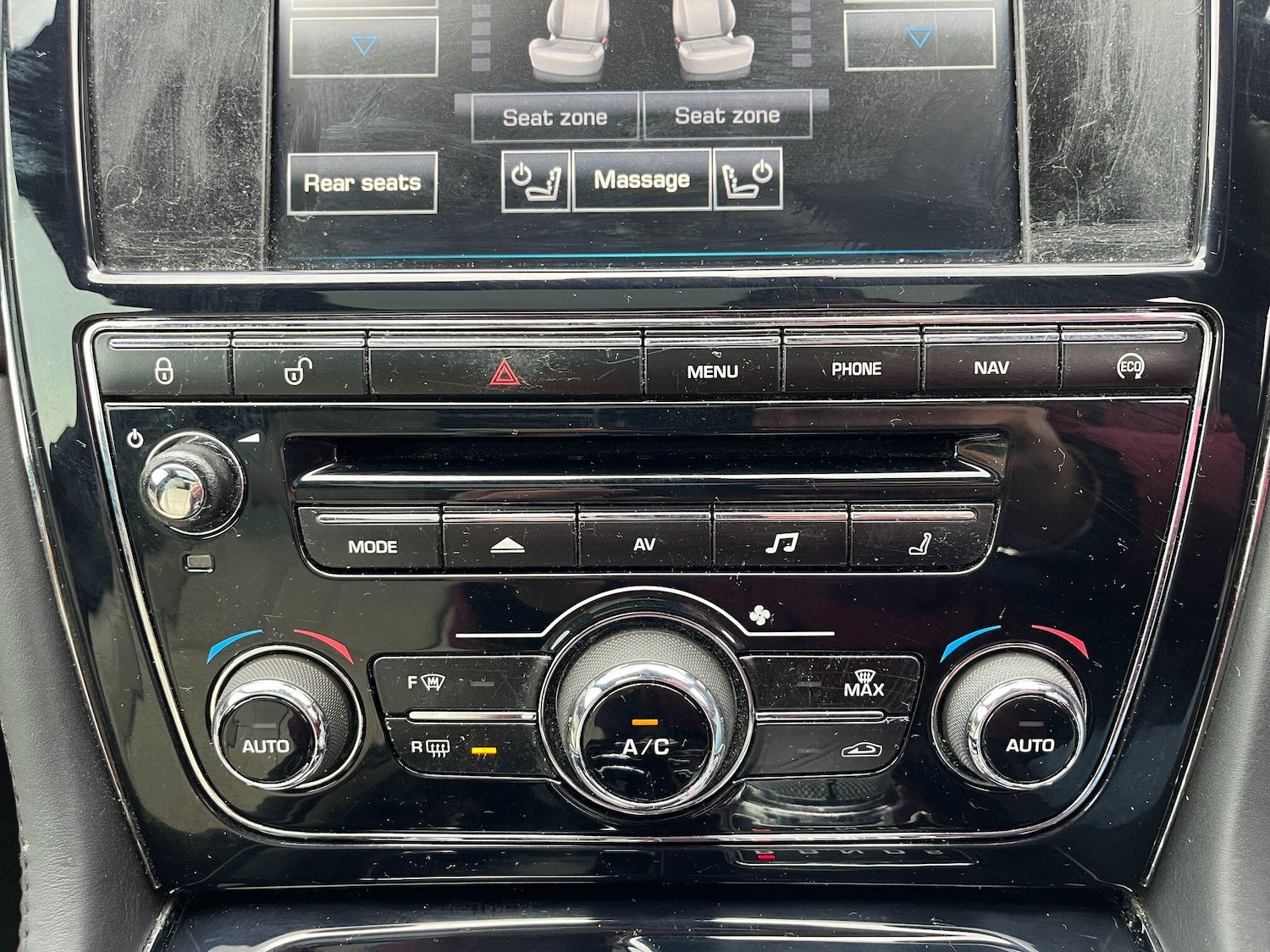 Used Jaguar XJ 2014 for sale - 77440695: Photo 36