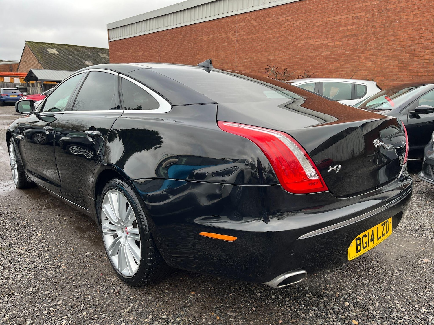 Used Jaguar XJ 2014 for sale - 77440695: Photo 6