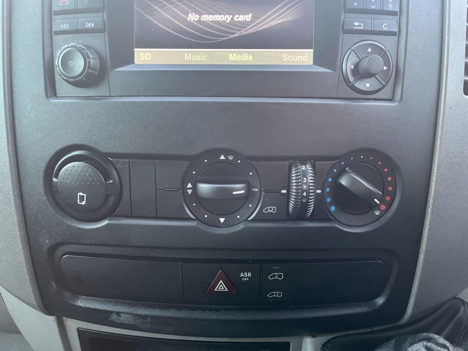 Used Volkswagen Crafter 2015 for sale - 76936249: Photo 28