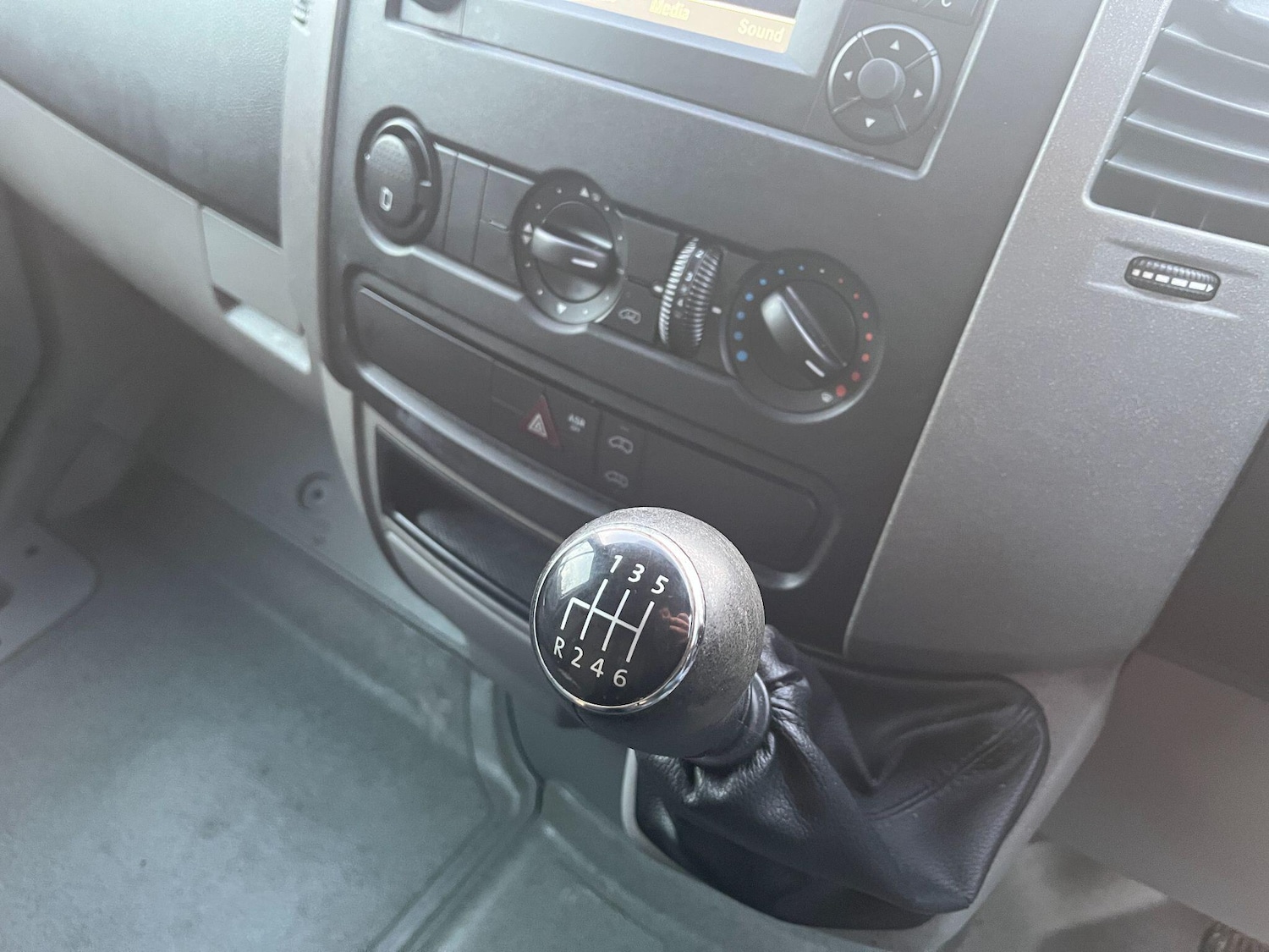 Used Volkswagen Crafter 2015 for sale - 76936249: Photo 29