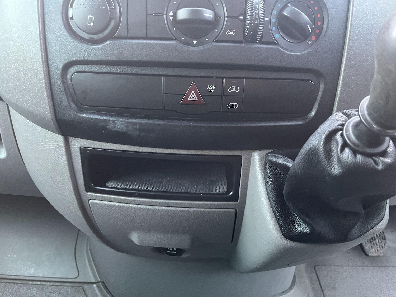 Used Volkswagen Crafter 2015 for sale - 76936249: Photo 30