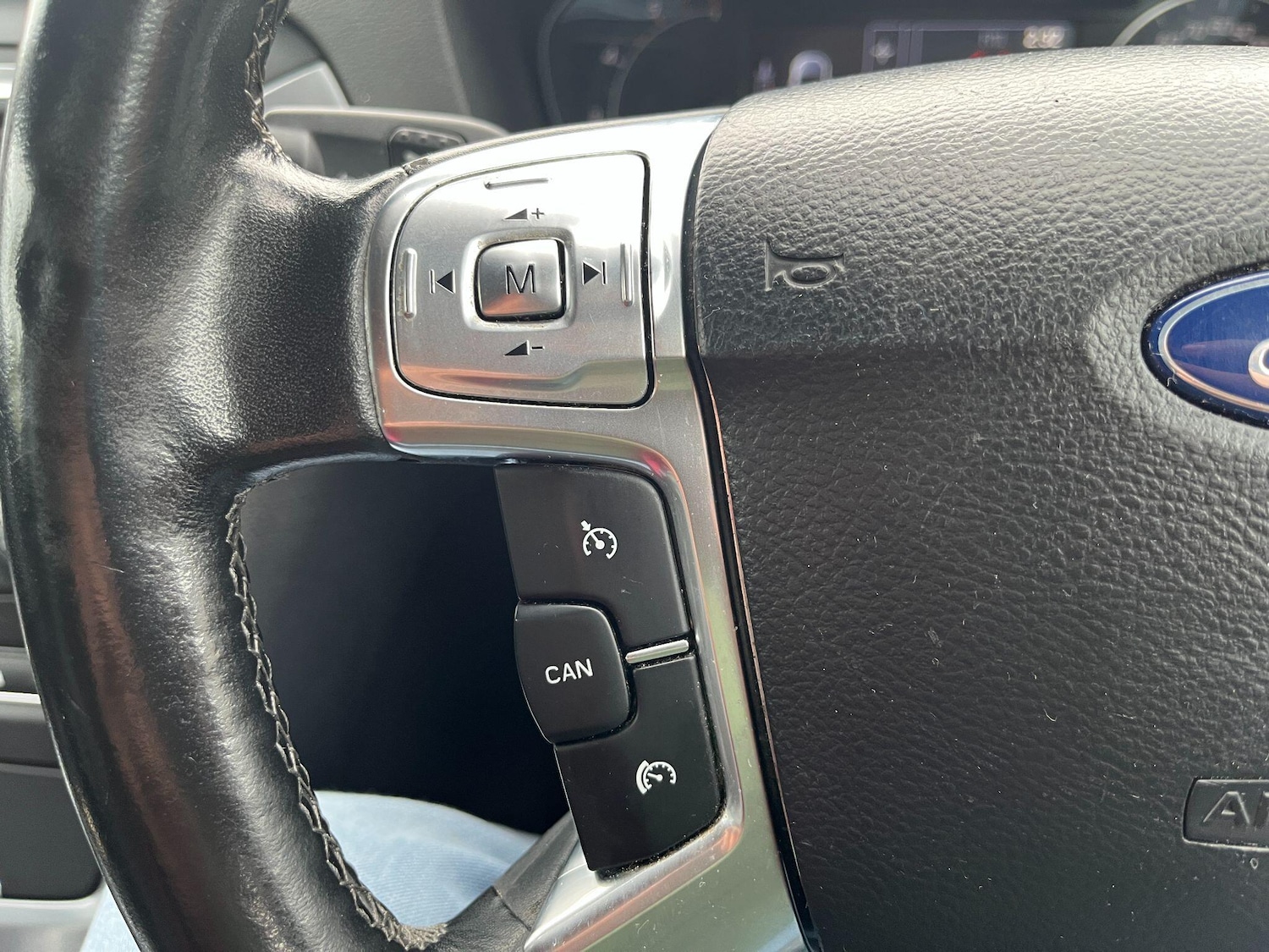 Used Ford Mondeo 2014 for sale - 76408608: Photo 22