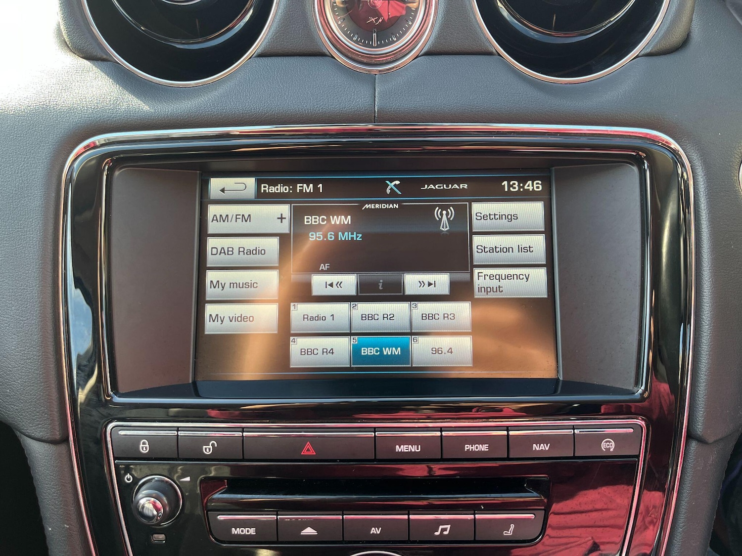 Used Jaguar XJ 2015 for sale - 76398740: Photo 29