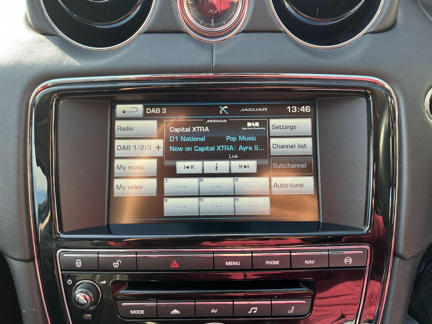 Used Jaguar XJ 2015 for sale - 76398740: Photo 30