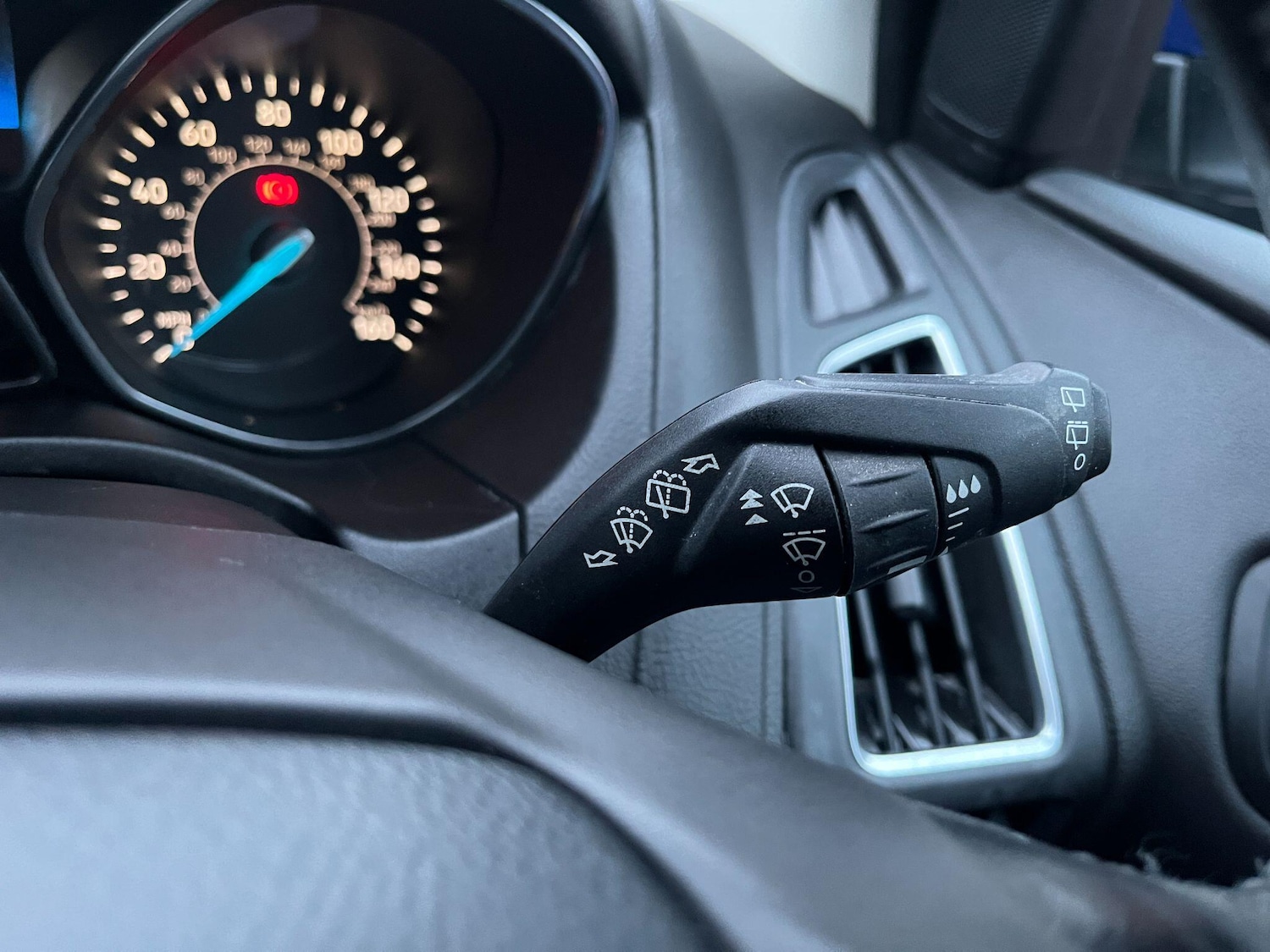 Used Ford Focus 2017 for sale - 76473433: Photo 19