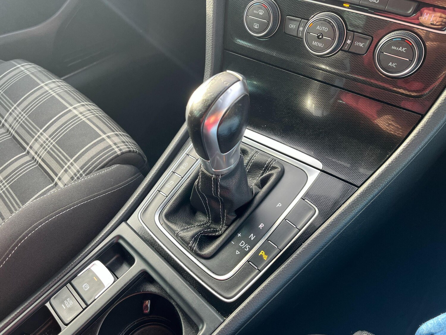 Used Volkswagen Golf 2015 for sale - 77586311: Photo 31