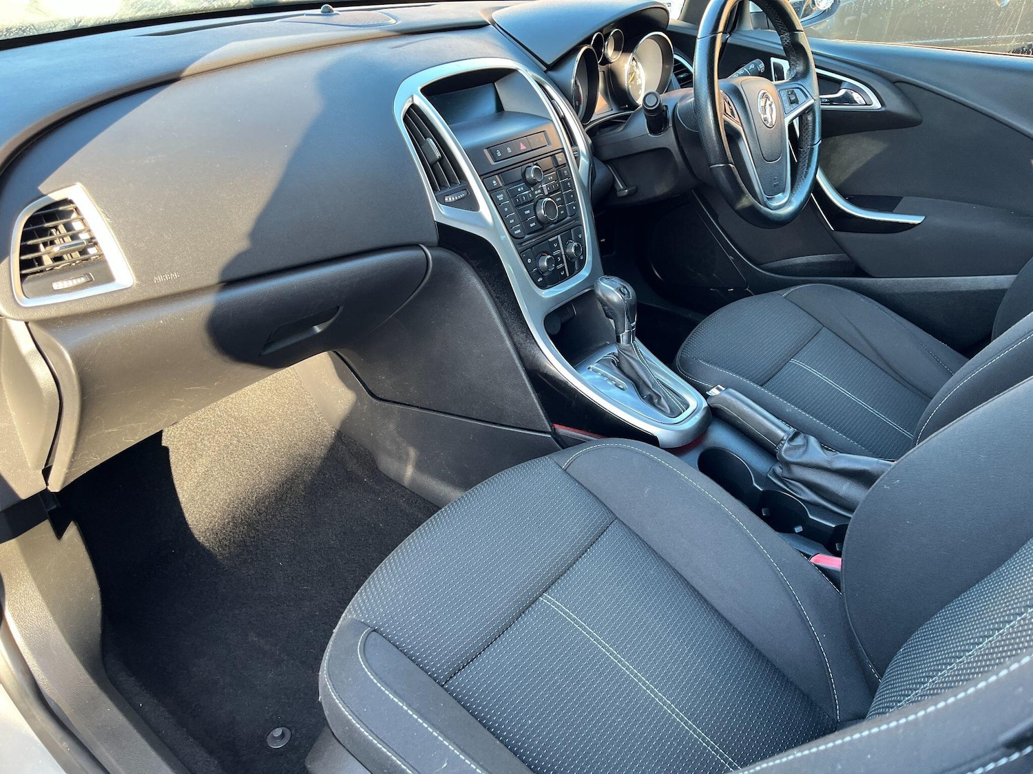 Used Vauxhall Astra 2013 for sale - 76122351: Photo 16