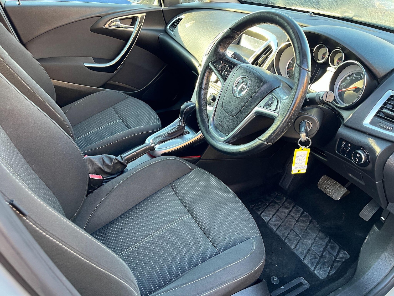 Used Vauxhall Astra 2013 for sale - 76122351: Photo 8