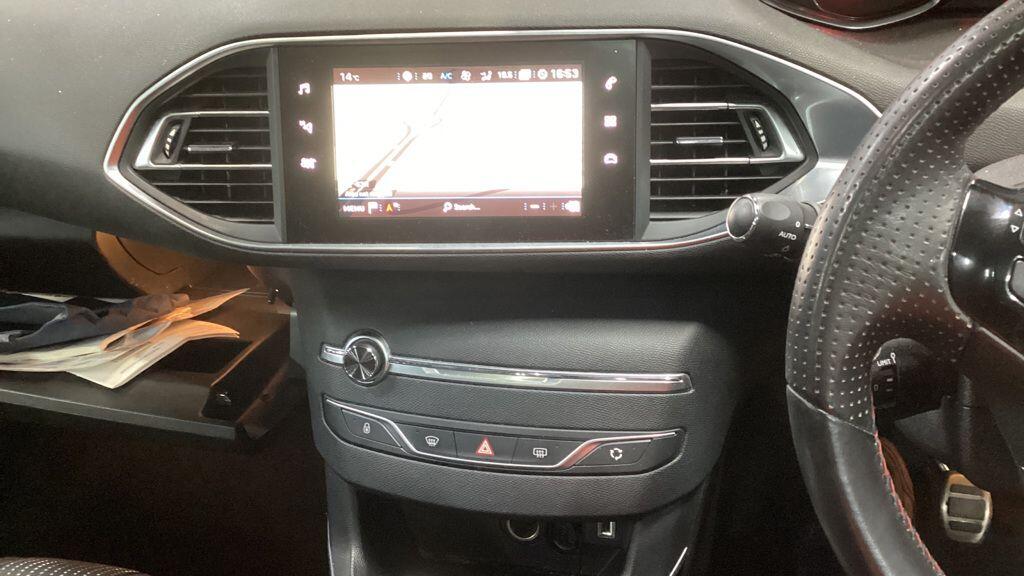 Used Peugeot 308 2018 for sale - 76975813: Photo 13