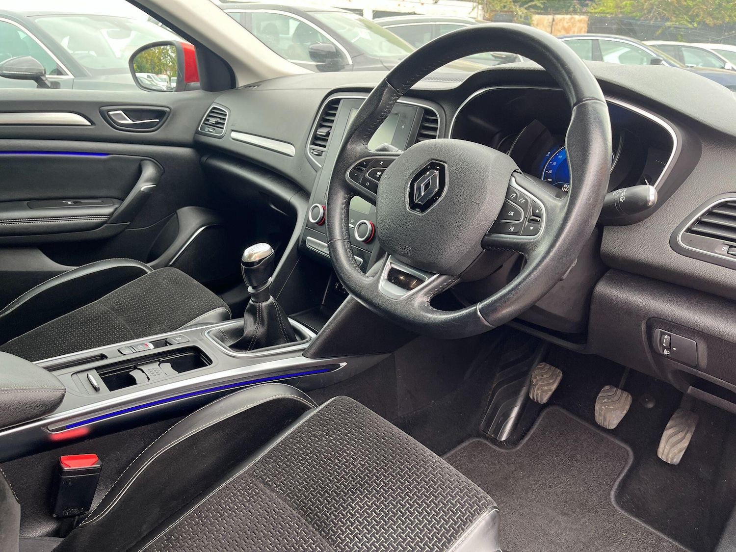 Used Renault Megane 2017 for sale - 76801728: Photo 10