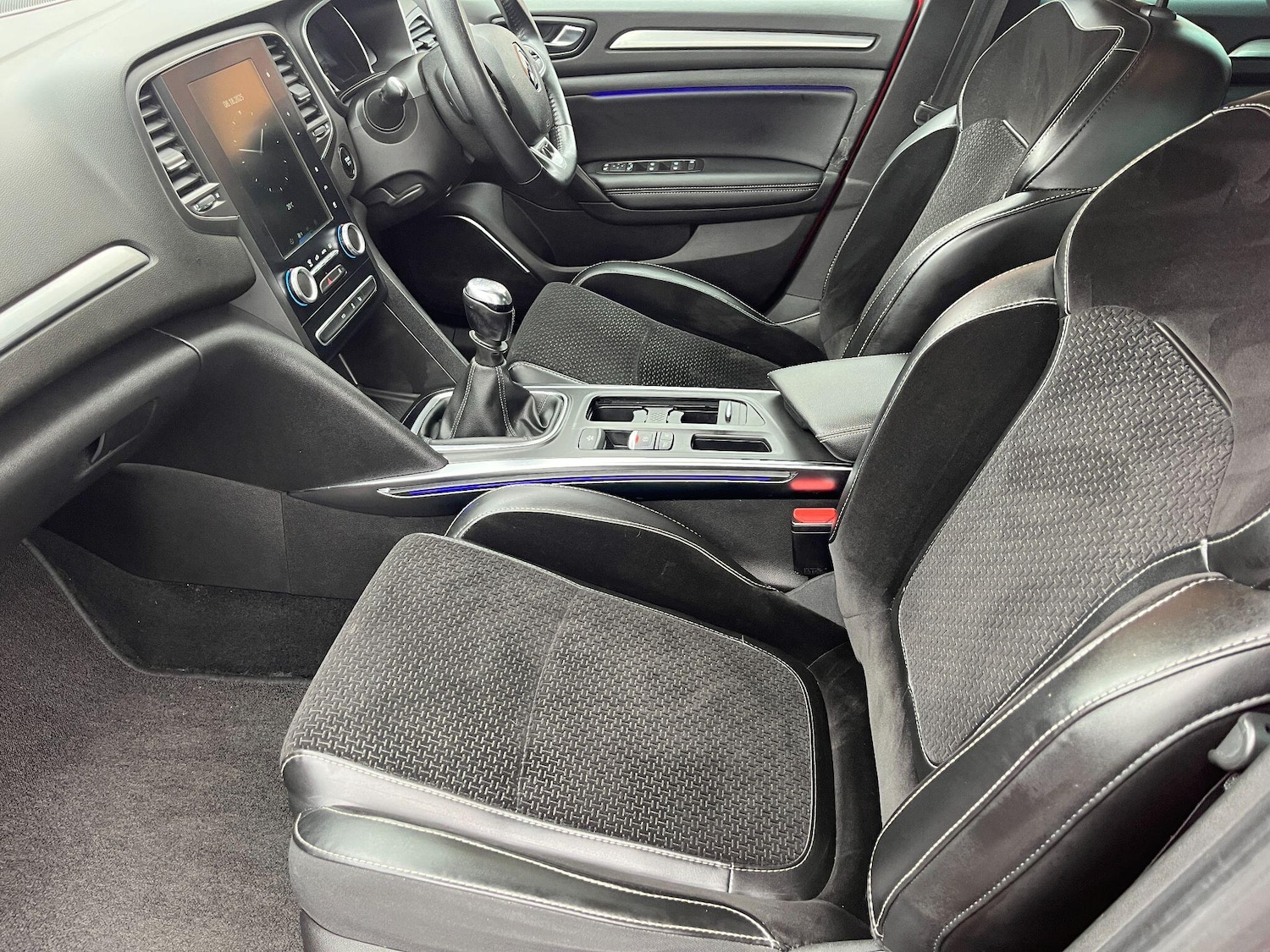 Used Renault Megane 2017 for sale - 76801728: Photo 18