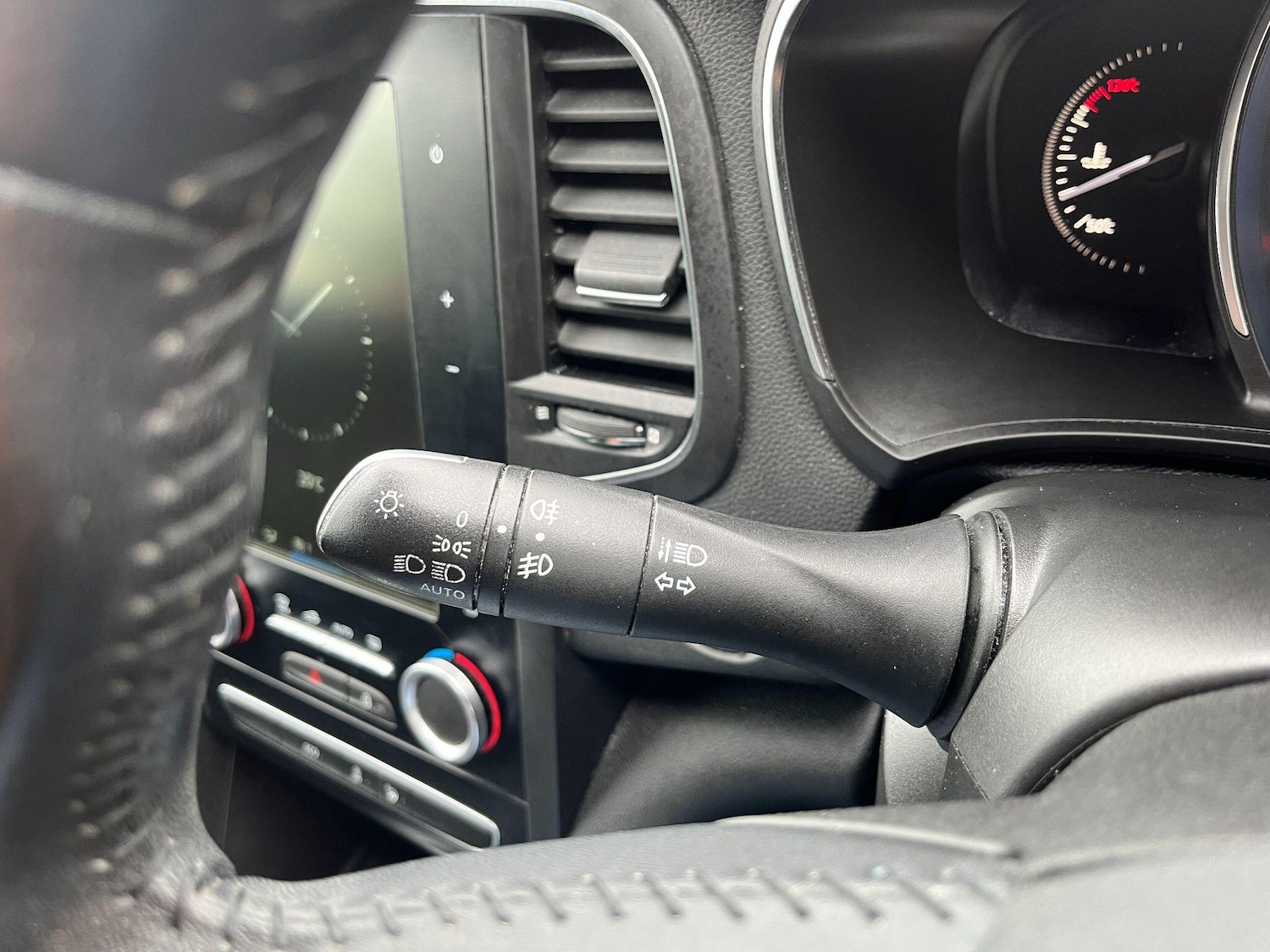 Used Renault Megane 2017 for sale - 76801728: Photo 21