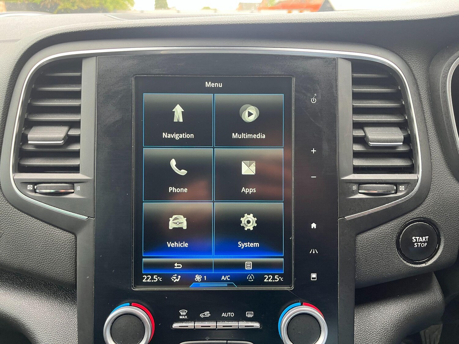 Used Renault Megane 2017 for sale - 76801728: Photo 26