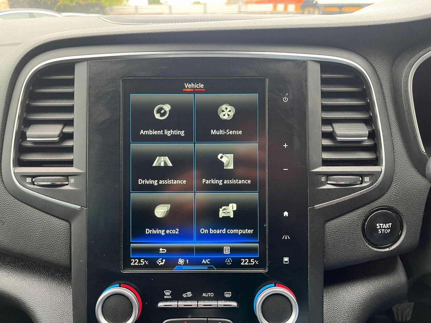 Used Renault Megane 2017 for sale - 76801728: Photo 29