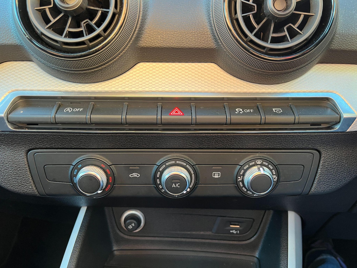 Used Audi Q2 2018 for sale - 77098073: Photo 24