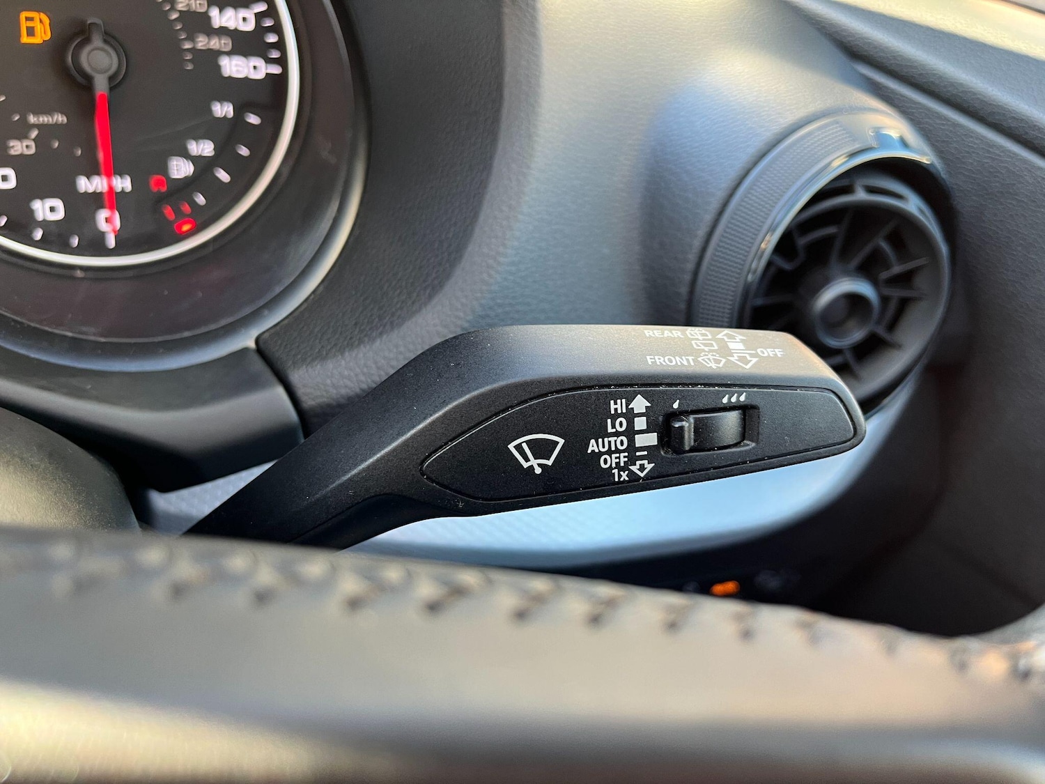 Used Audi Q2 2018 for sale - 77098073: Photo 30