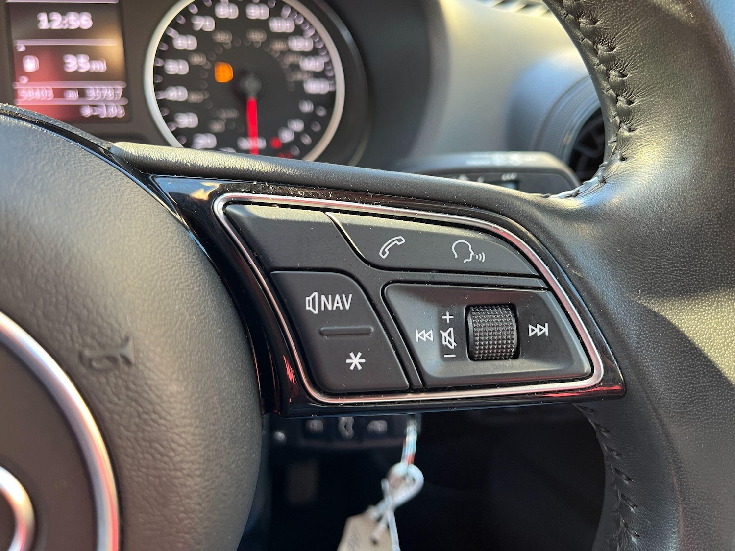 Used Audi Q2 2018 for sale - 77098073: Photo 33