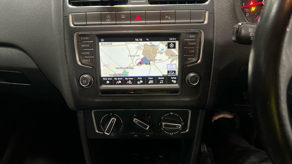 Used Volkswagen Polo 2015 for sale - 77279142: Photo 11