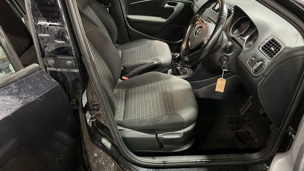 Used Volkswagen Polo 2015 for sale - 77279142: Photo 9