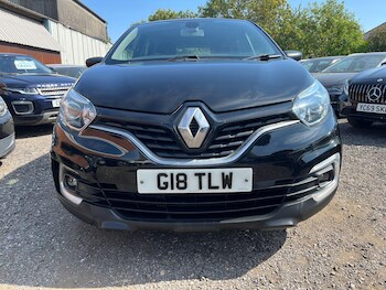 Used Renault Captur 2018 for sale - 75687536: Photo