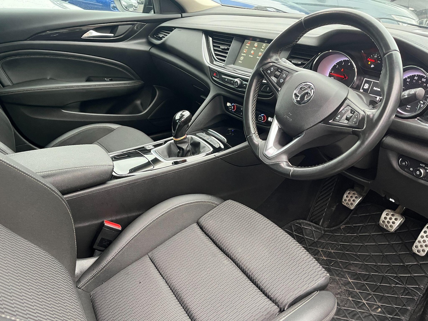 Used Vauxhall Insignia 2017 for sale - 77040410: Photo 10