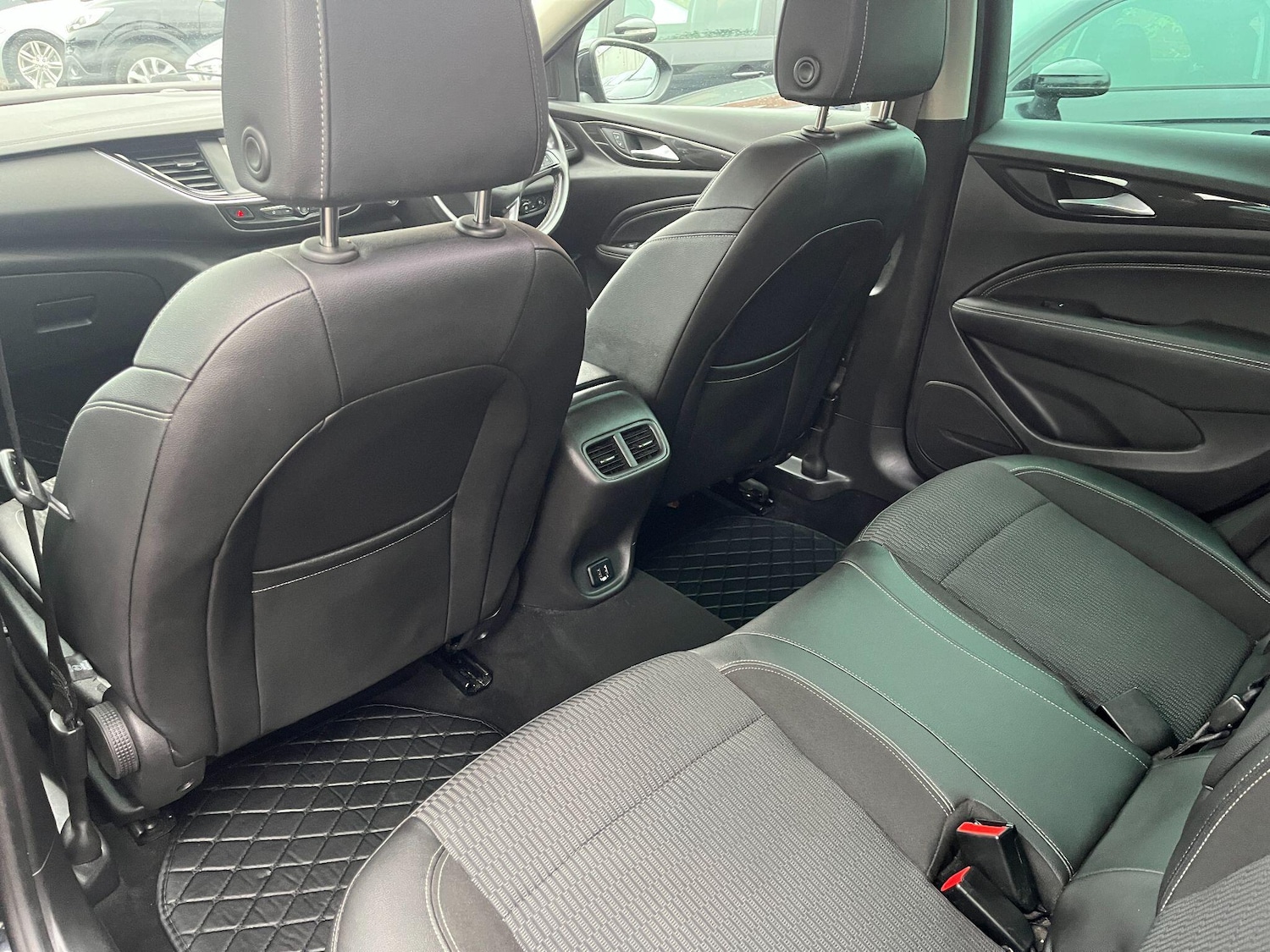 Used Vauxhall Insignia 2017 for sale - 77040410: Photo 16