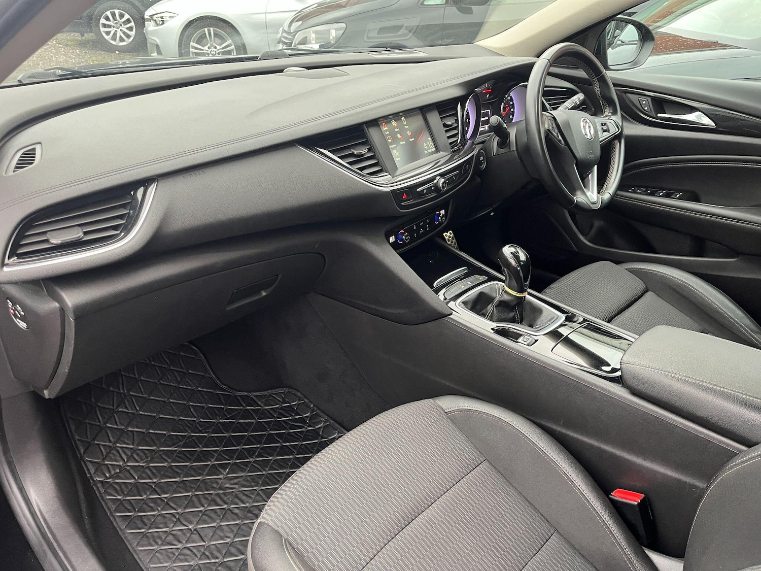 Used Vauxhall Insignia 2017 for sale - 77040410: Photo 18