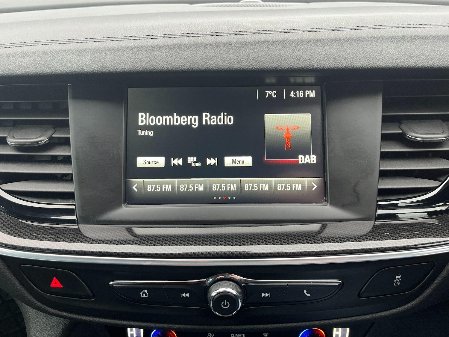 Used Vauxhall Insignia 2017 for sale - 77040410: Photo 26