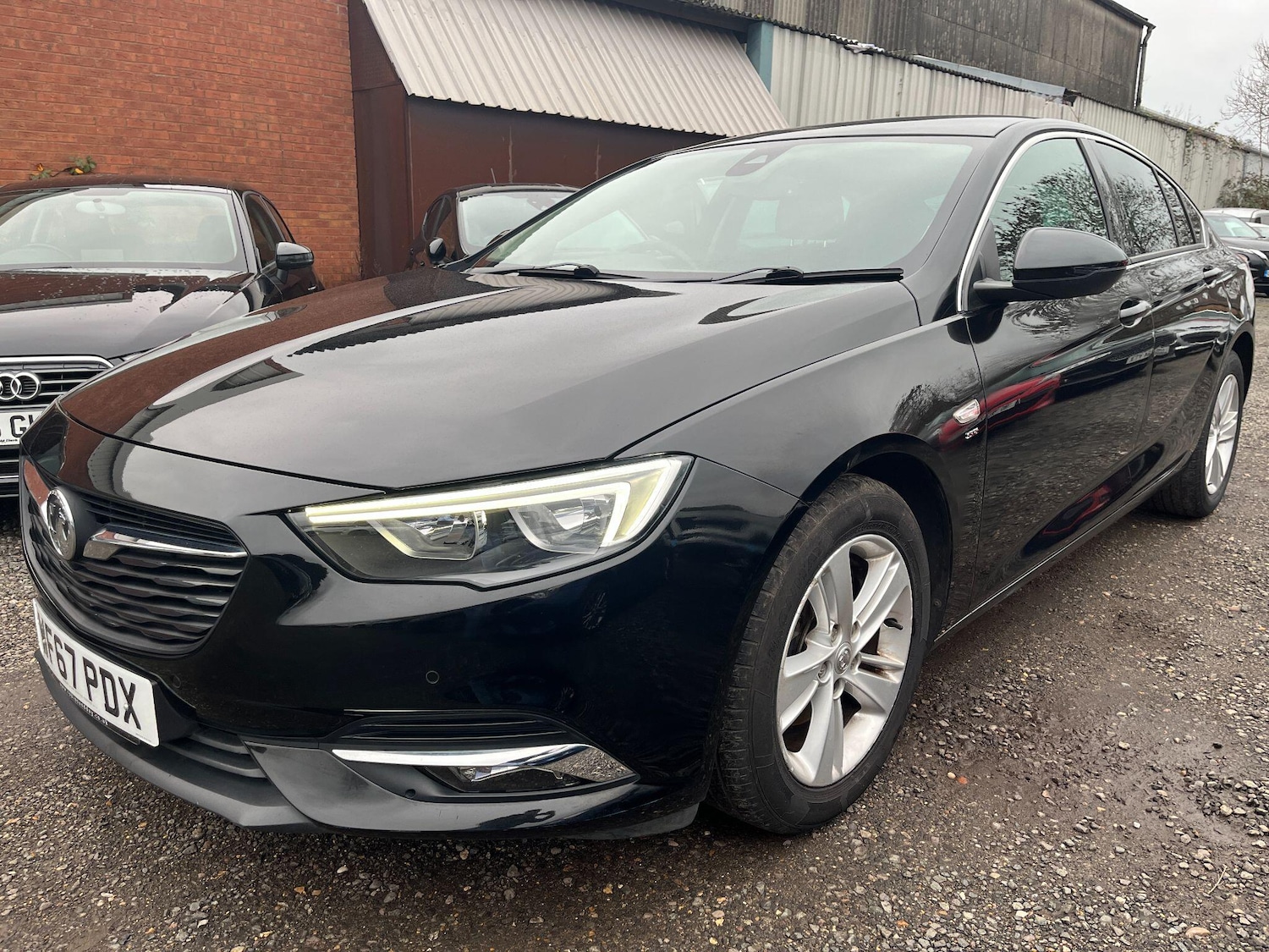 Used Vauxhall Insignia 2017 for sale - 77040410: Photo 5