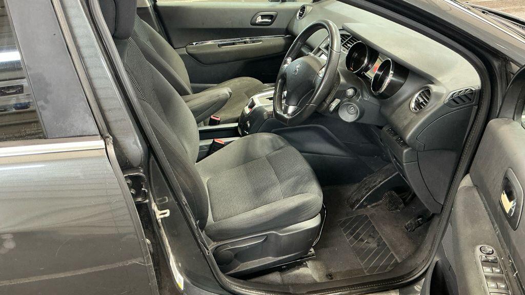 Used Peugeot 5008 2016 for sale - 77587174: Photo 10