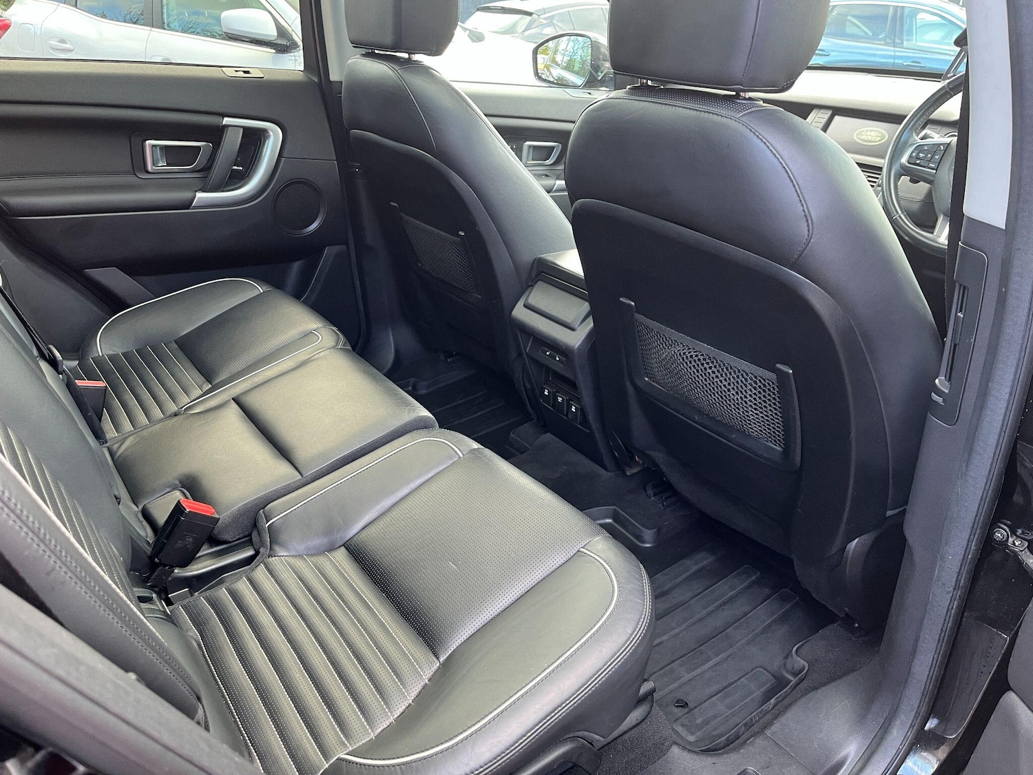 Used Land Rover Discovery Sport 2017 for sale - 76388031: Photo 12