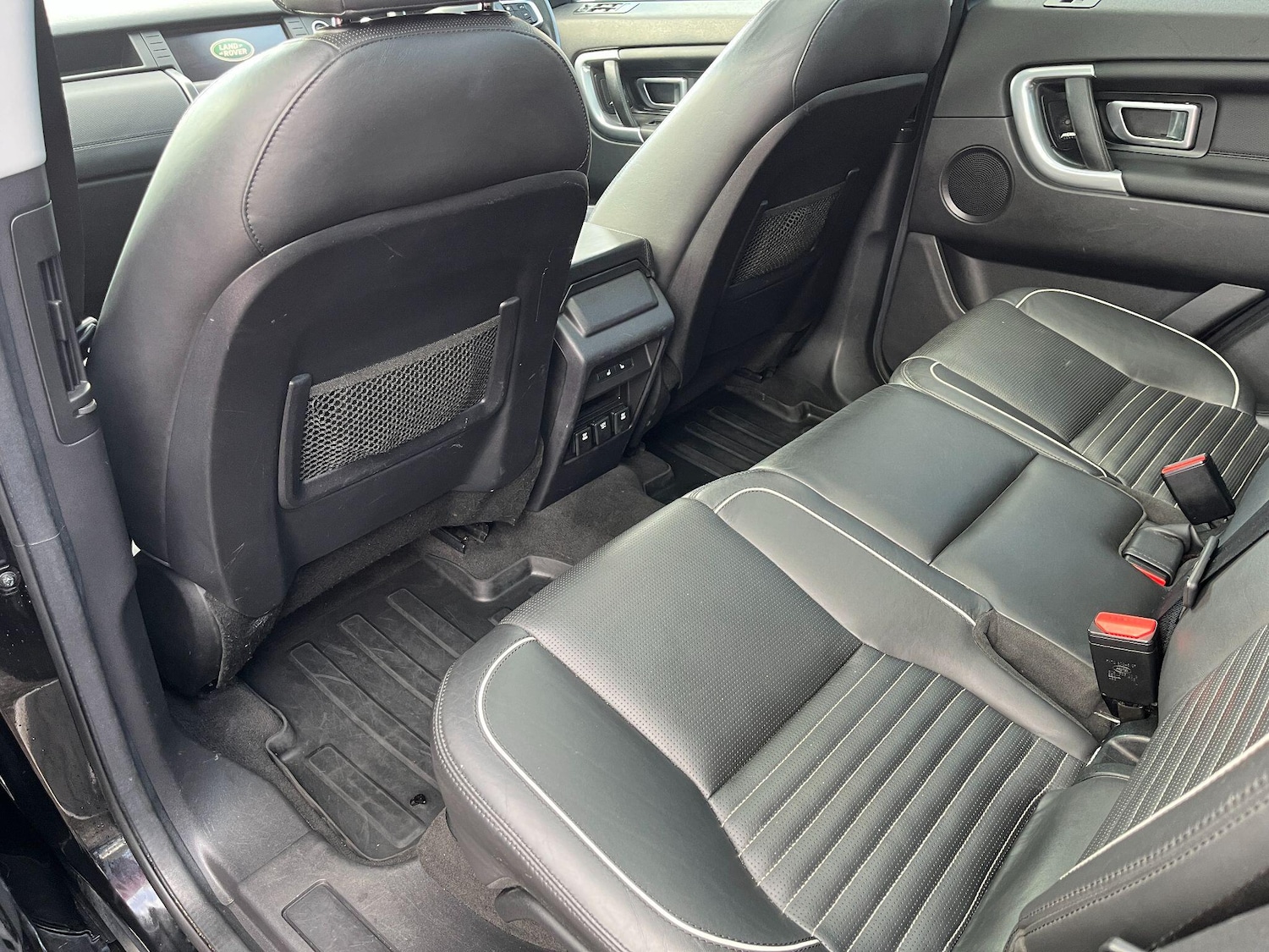 Used Land Rover Discovery Sport 2017 for sale - 76388031: Photo 19