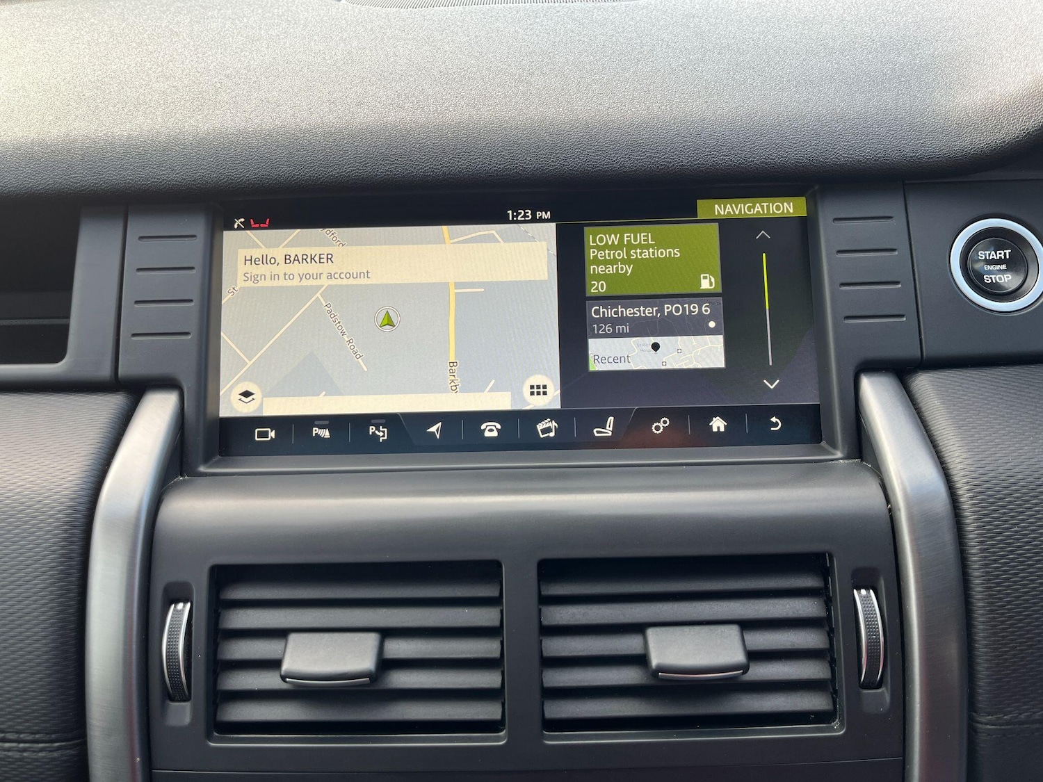 Used Land Rover Discovery Sport 2017 for sale - 76388031: Photo 32