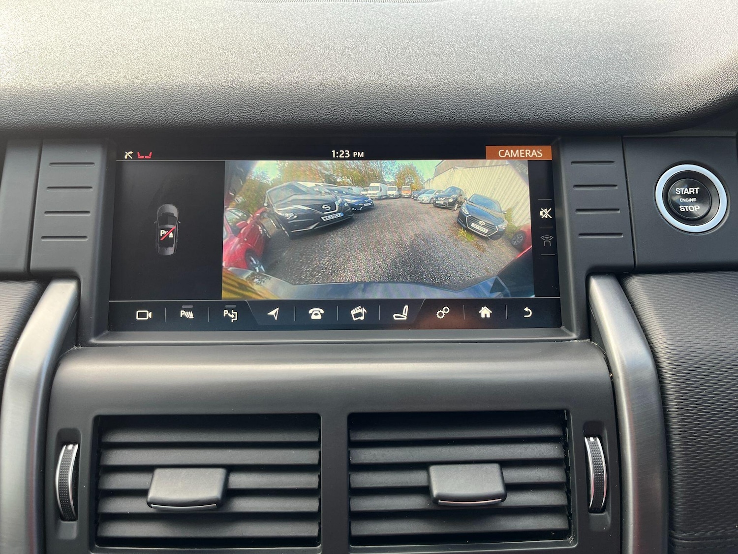 Used Land Rover Discovery Sport 2017 for sale - 76388031: Photo 33