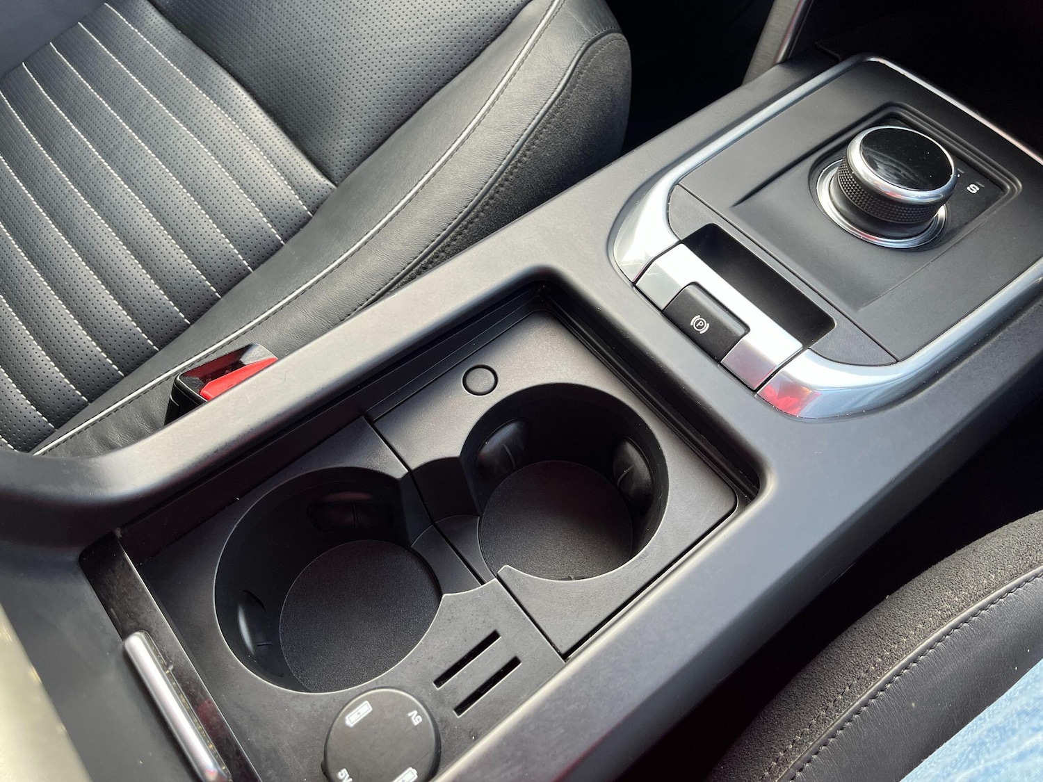 Used Land Rover Discovery Sport 2017 for sale - 76388031: Photo 39