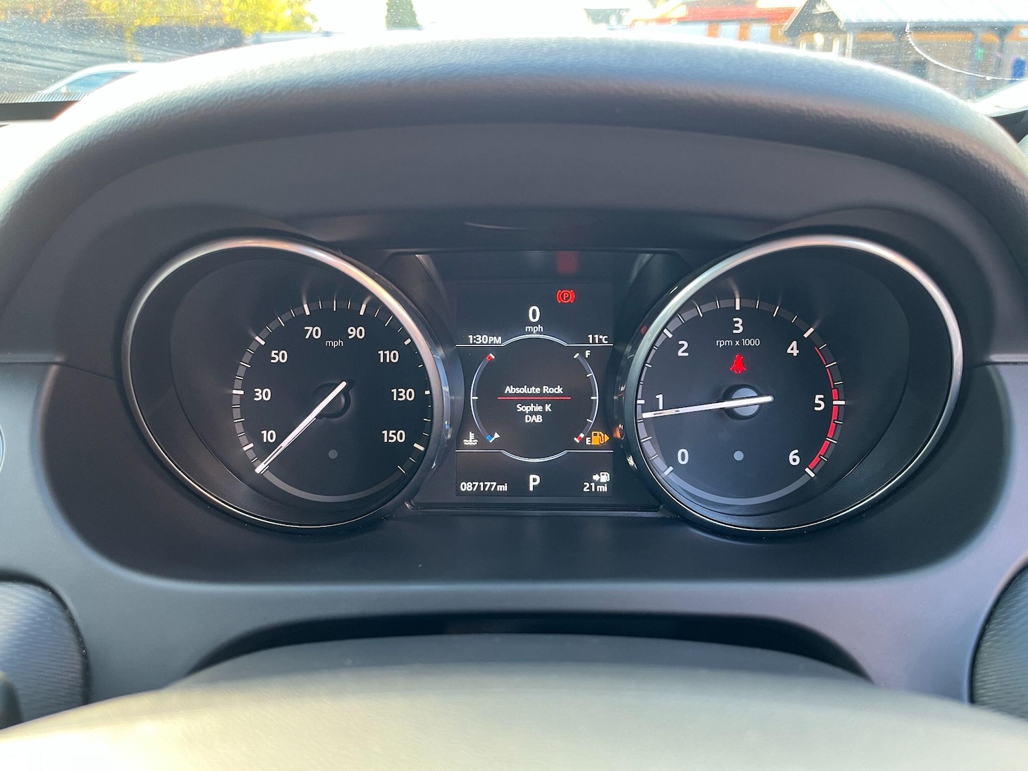 Used Land Rover Discovery Sport 2017 for sale - 76388031: Photo 9