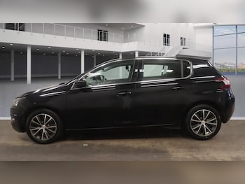Used Peugeot 308 2016 for sale - 76964803: Photo