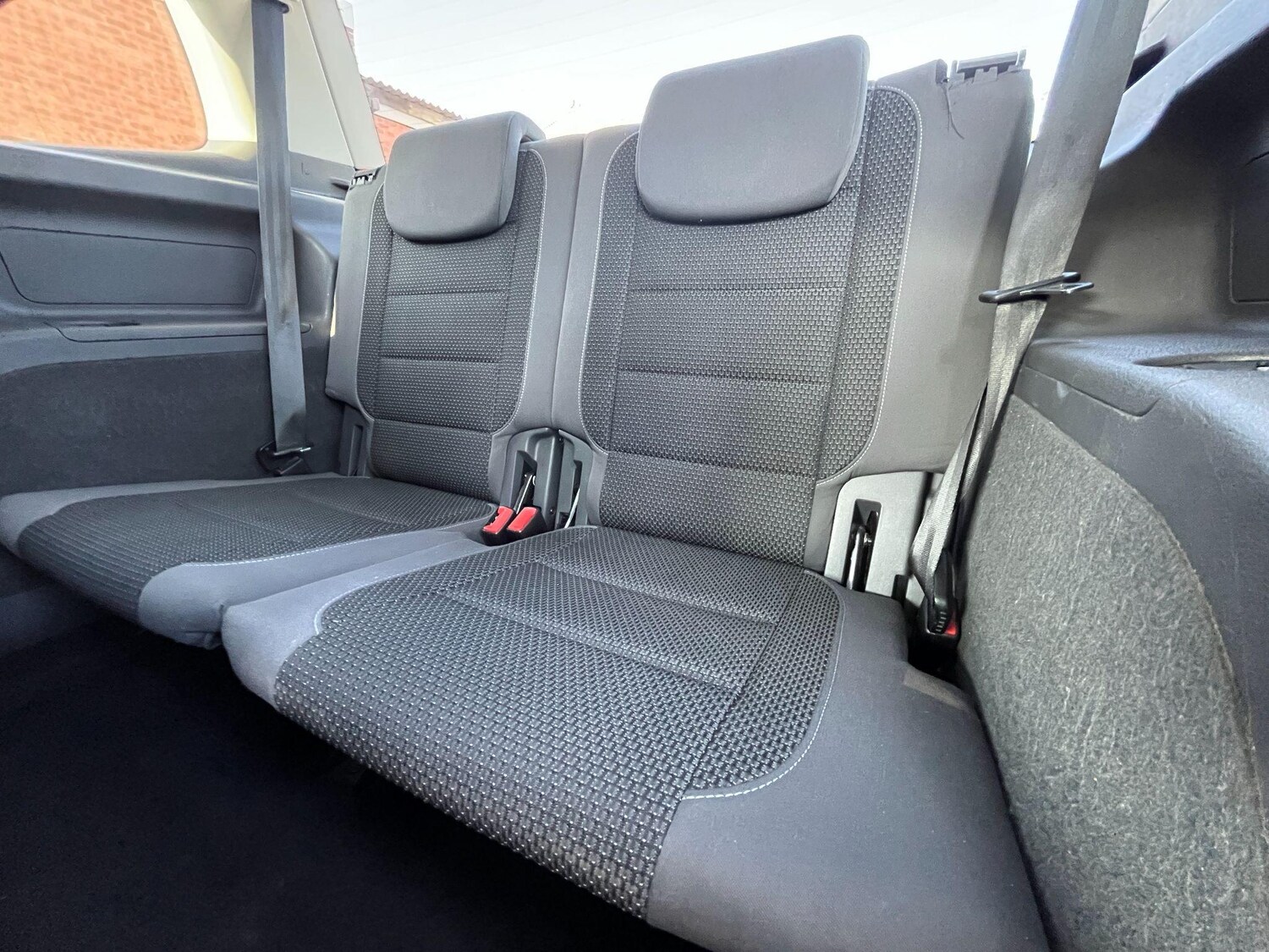 Used Volkswagen Touran 2013 for sale - 76425258: Photo 24