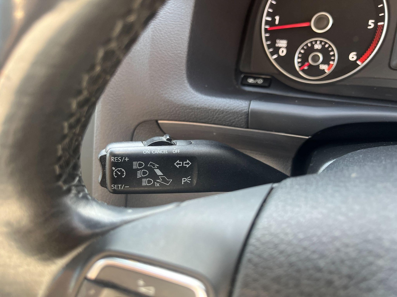 Used Volkswagen Touran 2013 for sale - 76425258: Photo 27