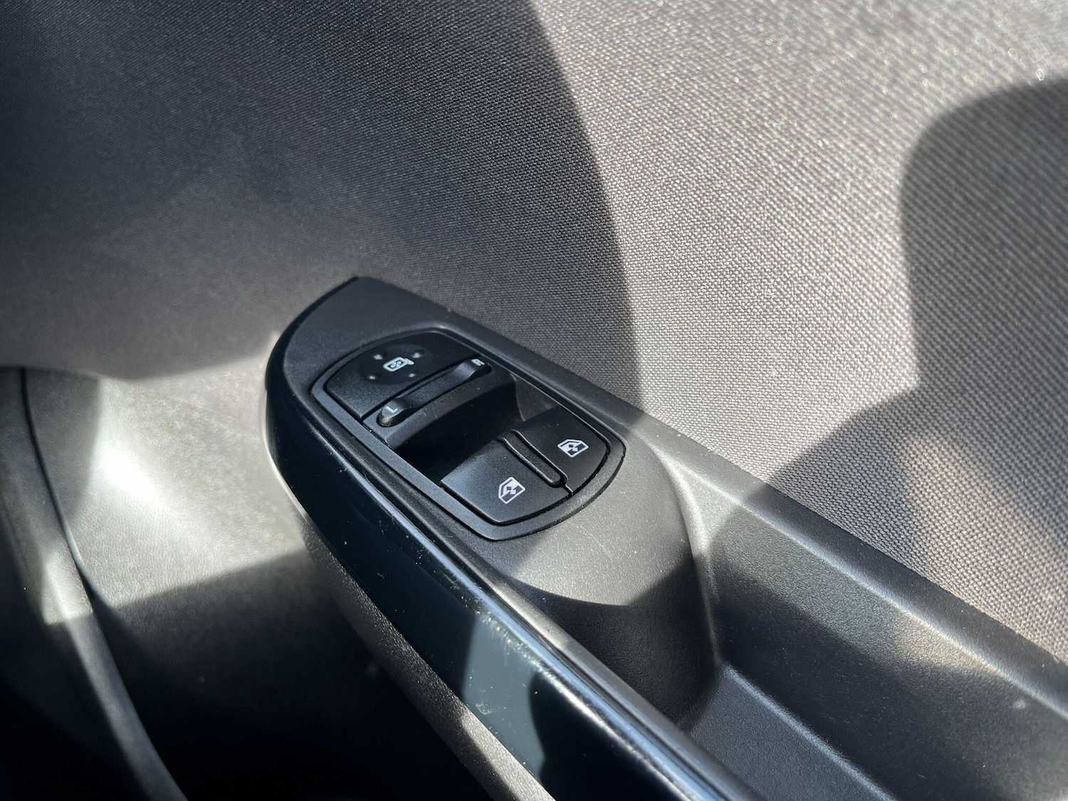 Used Vauxhall Corsa 2016 for sale - 76399180: Photo 18