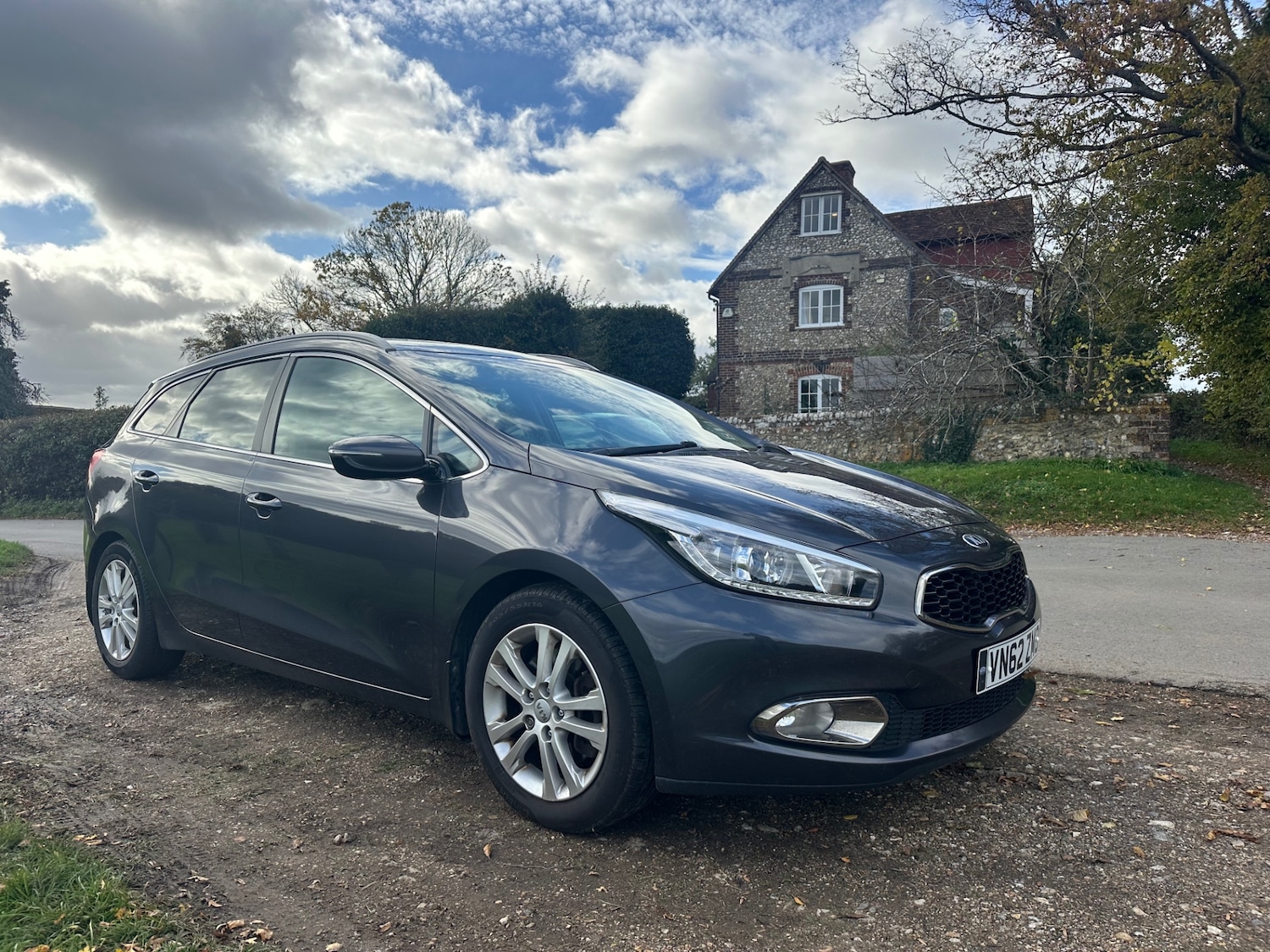 Used Kia Ceed 2012 for sale - 76536944: Photo 1