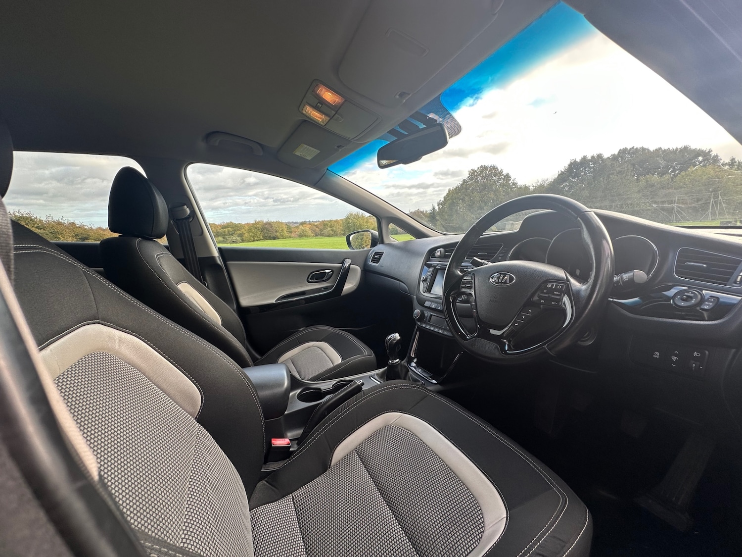 Used Kia Ceed 2012 for sale - 76536944: Photo 17