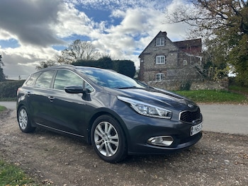 Used Kia Ceed 2012 for sale - 76536944: Photo