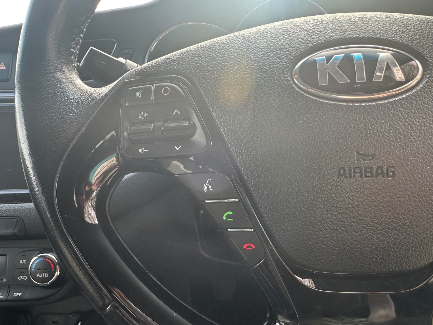 Used Kia Ceed 2012 for sale - 76536944: Photo 25