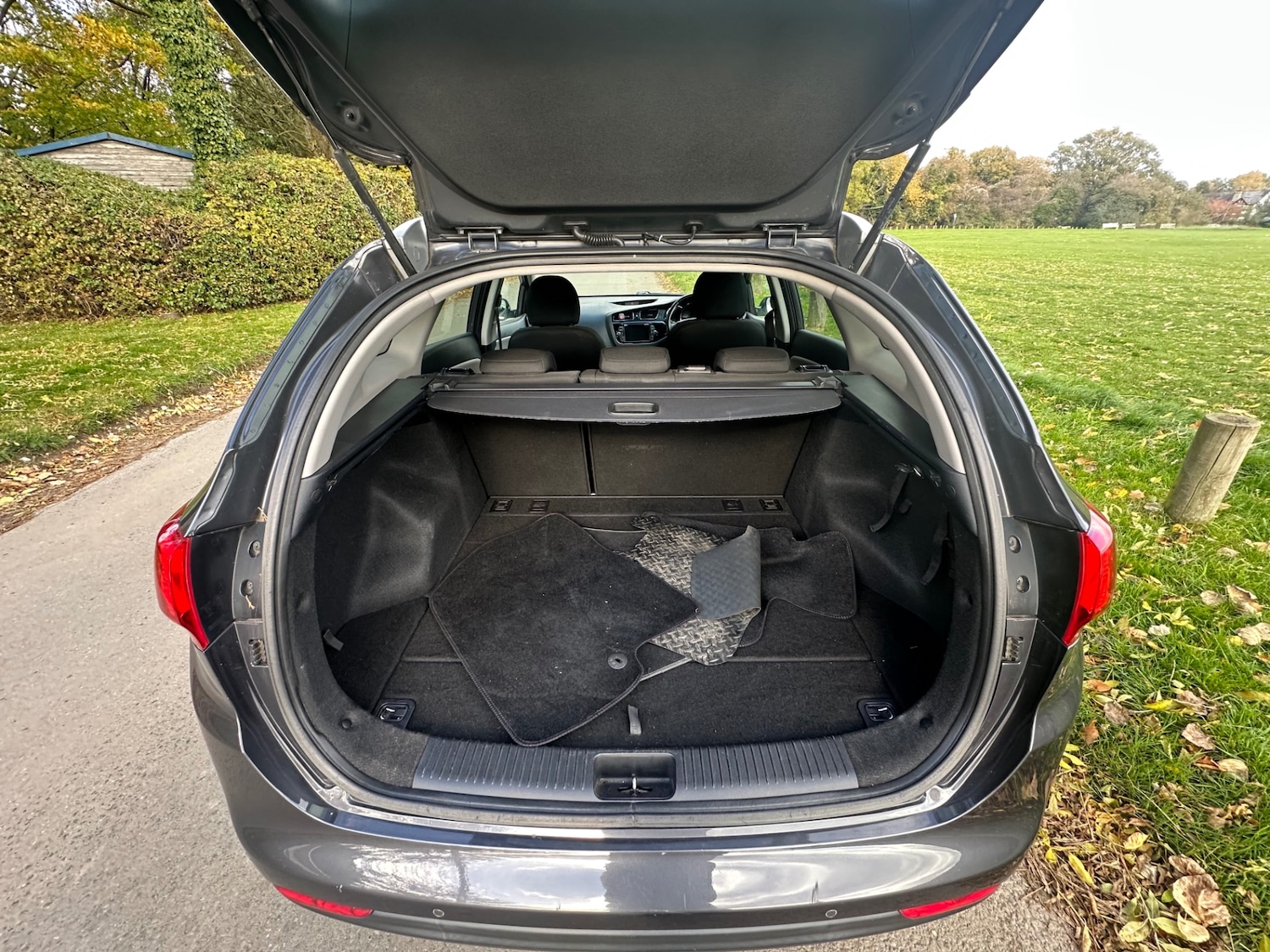 Used Kia Ceed 2012 for sale - 76536944: Photo 28