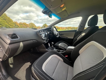 Used Kia Ceed 2012 for sale - 76536944: Photo