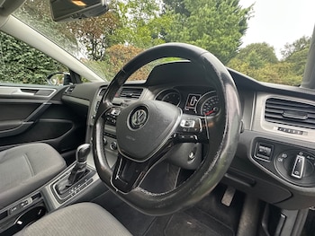 Used Volkswagen Golf 2015 for sale - 76539229: Photo